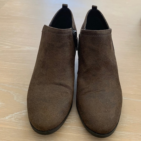 Franco Sarto Barrett Ankle Booties Size 7.5M New with Box, super cute - Picture 1 of 10